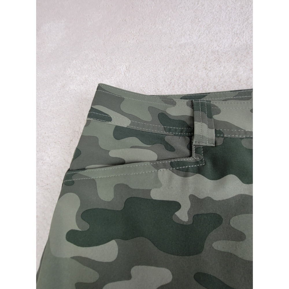 Eddie Bauer NEW Women 14 Green Camo Adventurer 2.0 Active Gorpcore Hiking Skort - Picture 10 of 13